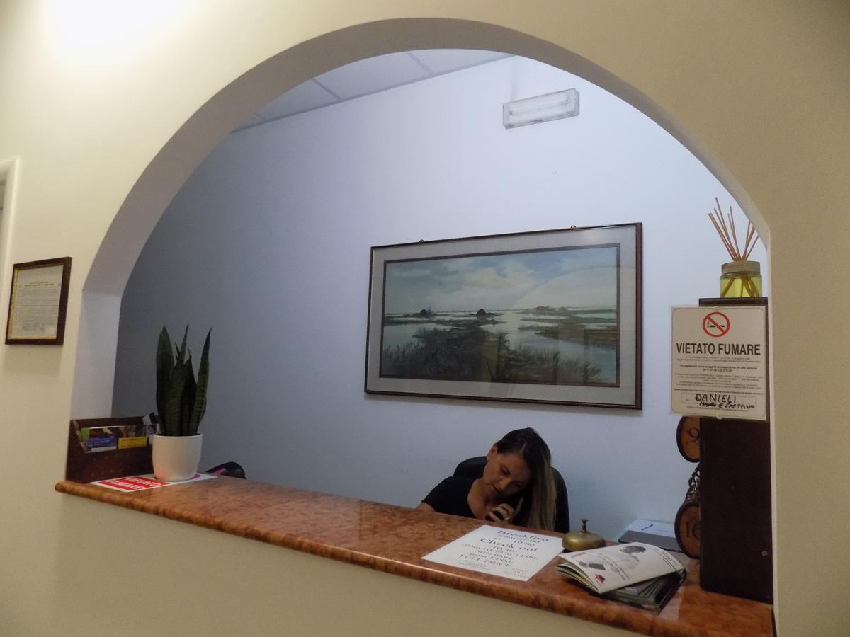 Hotel Udinese Da Aldo Езоло Экстерьер фото